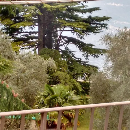 Gardens House Varenna