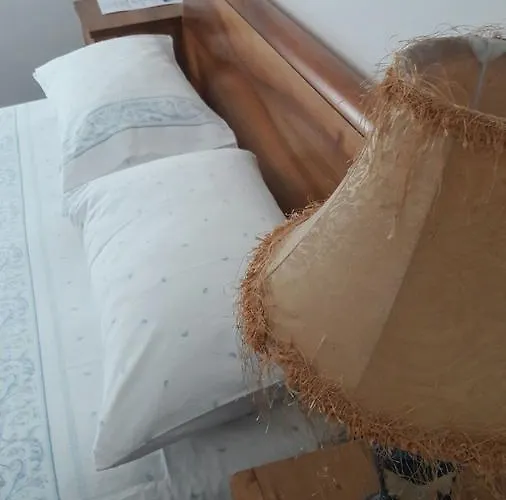 Gardens House Апартаменты Варенна